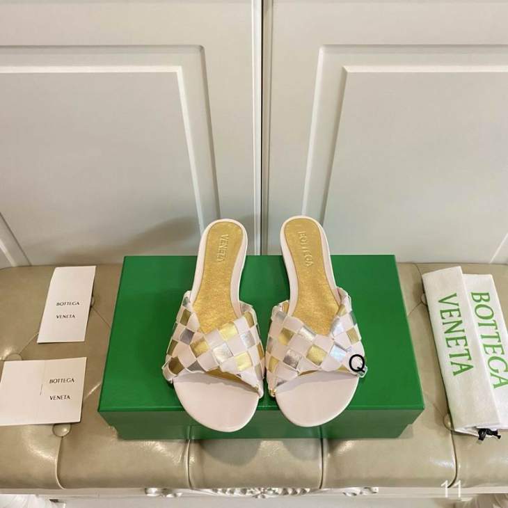 Picture of Bottega Slippers _SKUBVsz35-40SY05023345